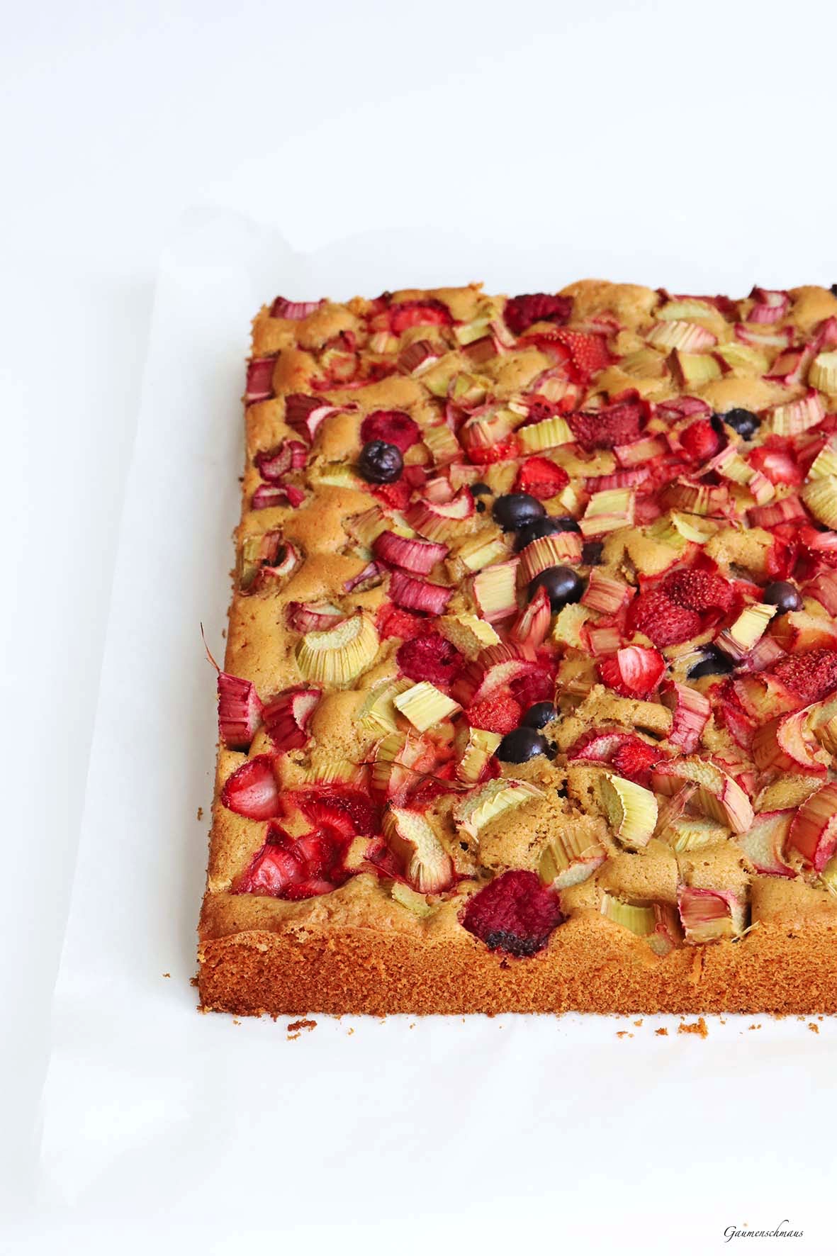 Rhabarber-Blechkuchen mit Nougat – Gaumenschmaus Rhabarber-Blechkuchen mit Nougat – Gaumenschmaus