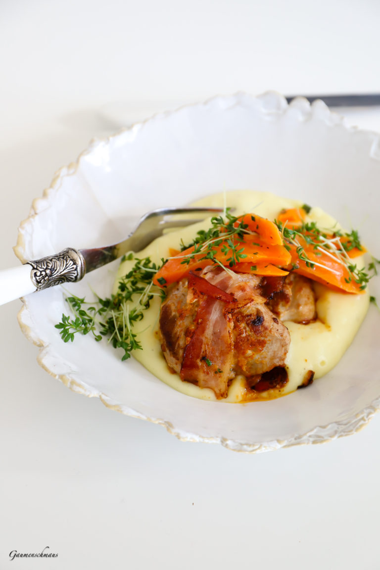 Schweinefilet mit Karottengemüse und Kartoffelpüree – Gaumenschmaus
