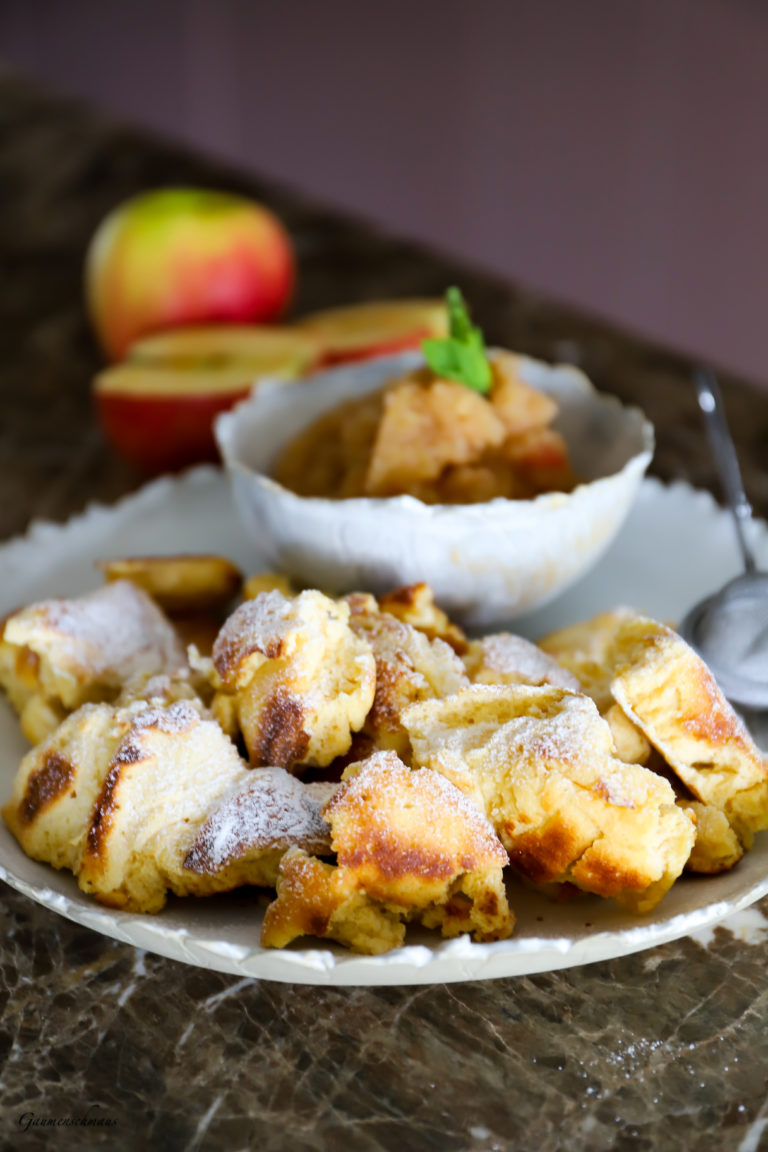 Dinkel Kaiserschmarren mit Apfelmus – Gaumenschmaus