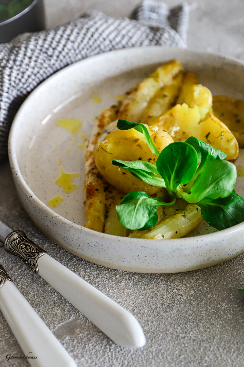 Spargelgratin mit Quetschkartoffeln – Gaumenschmaus