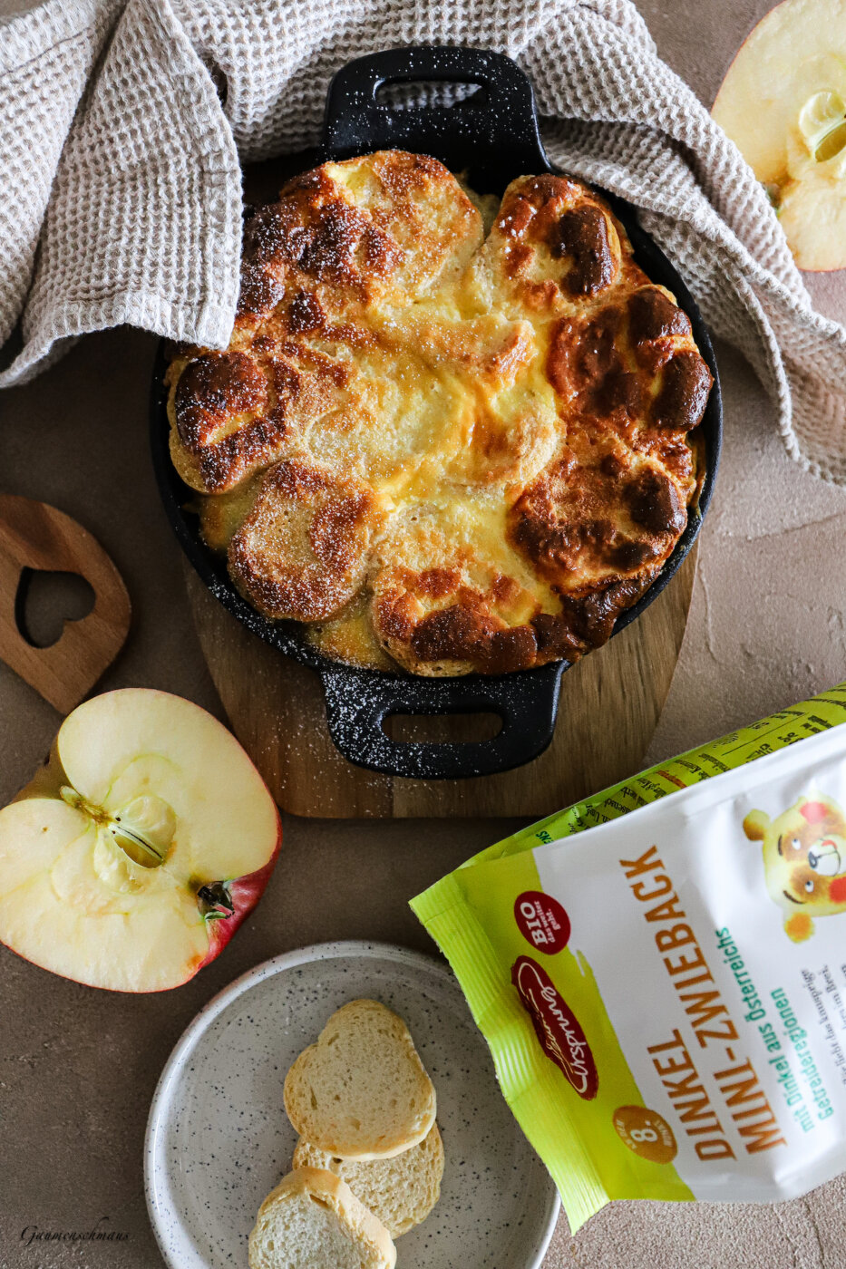 Apfel-Zwieback-Auflauf – Gaumenschmaus