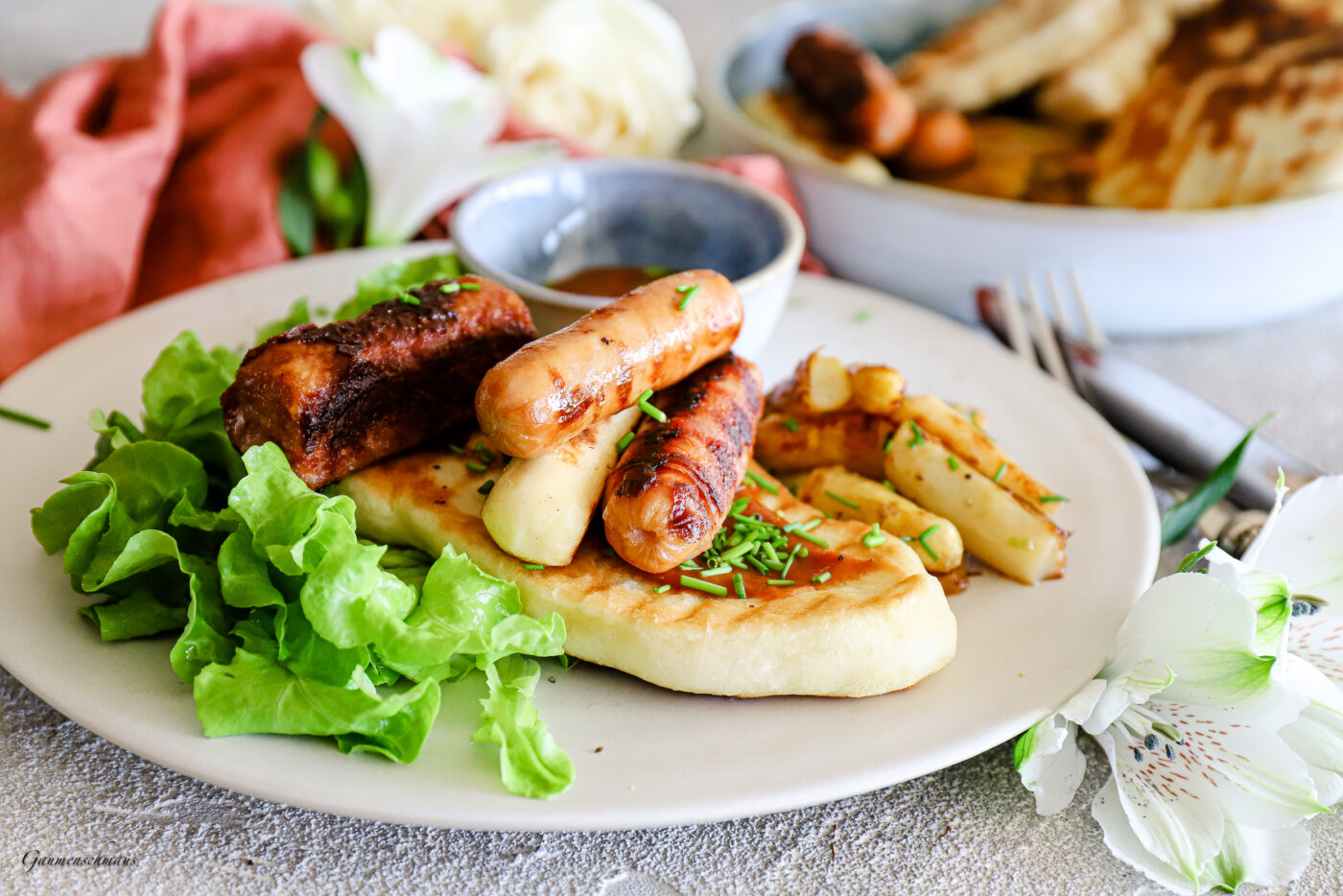 Muttertagsgrillerei mit Grillbrot und Butterspargel – Gaumenschmaus