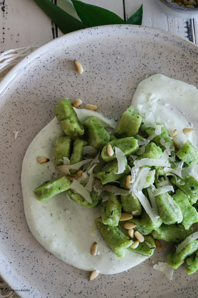 Bärlauchgnocchi – Gaumenschmaus Bärlauchgnocchi – Gaumenschmaus
