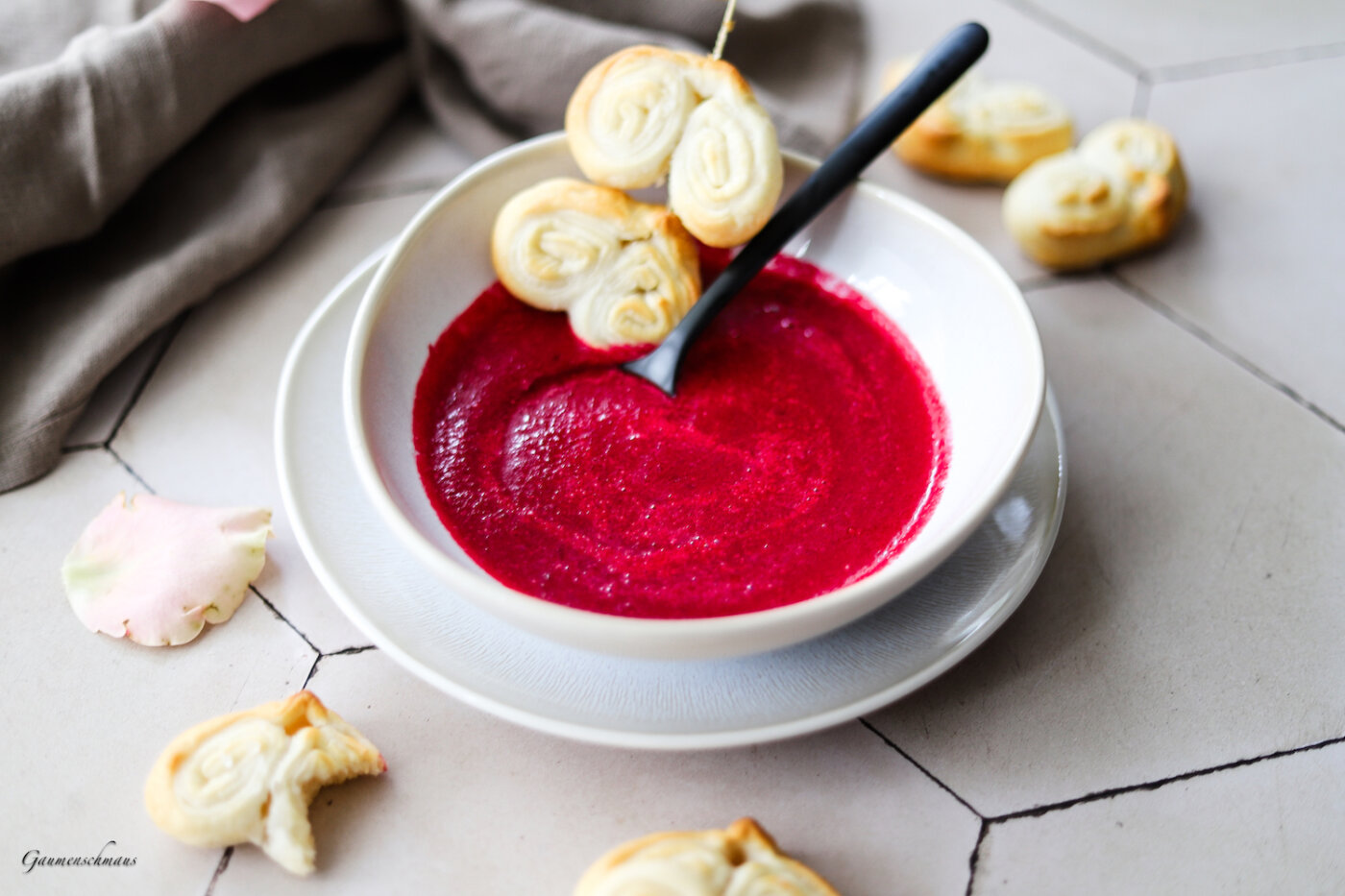 Rotes Beete Süppchen – Gaumenschmaus Rotes Beete Süppchen – Gaumenschmaus